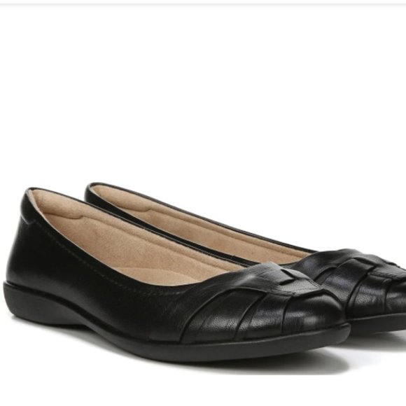 naturalizer freeport